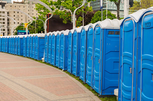Best Restroom Trailer for Weddings  in Untain Grove, MO